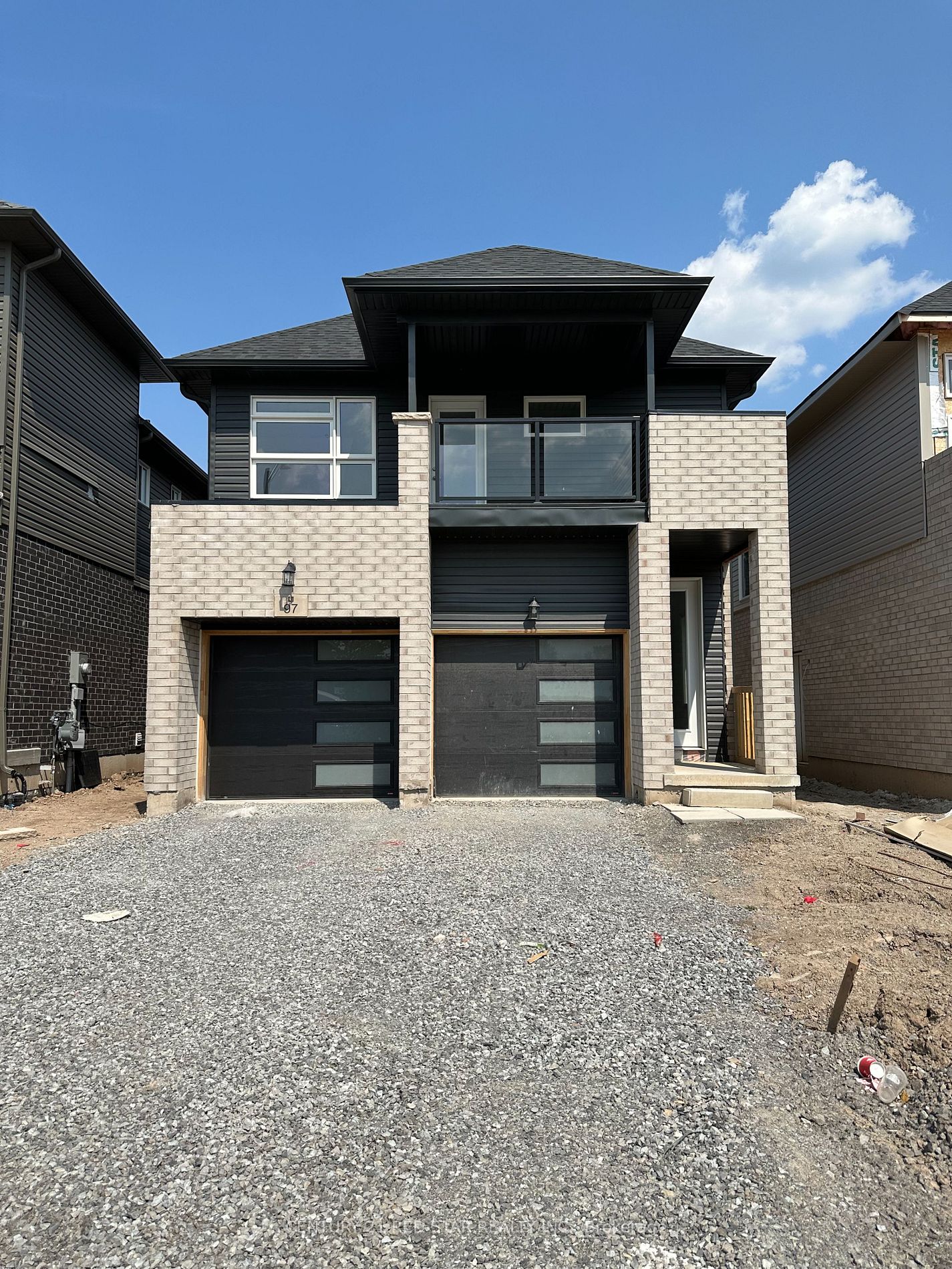 97 Mclaughlin St, Leased in Welland Zoocasa