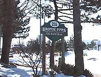 235 Bronte St S