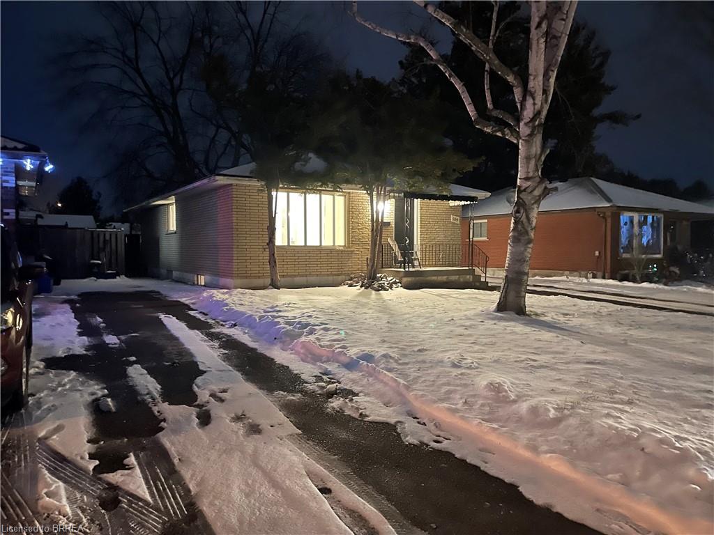 109 Evelyn Street, For Sale in Brantford Zoocasa