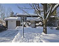 960 Bathgate Dr