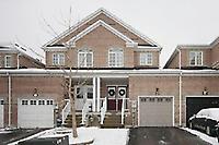 8 Casabel Dr
