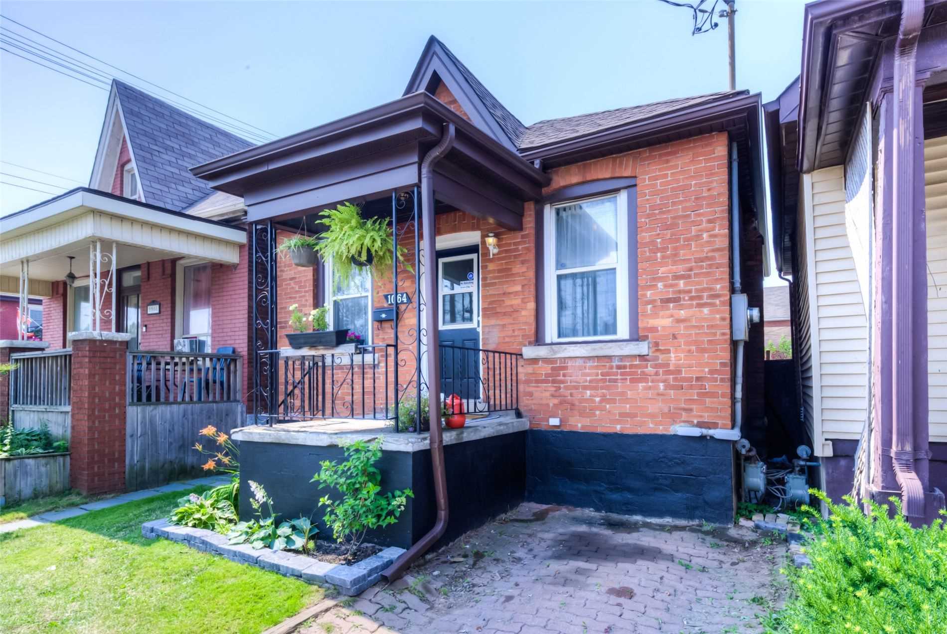 1064 Cannon St E, Sold in Hamilton Zoocasa
