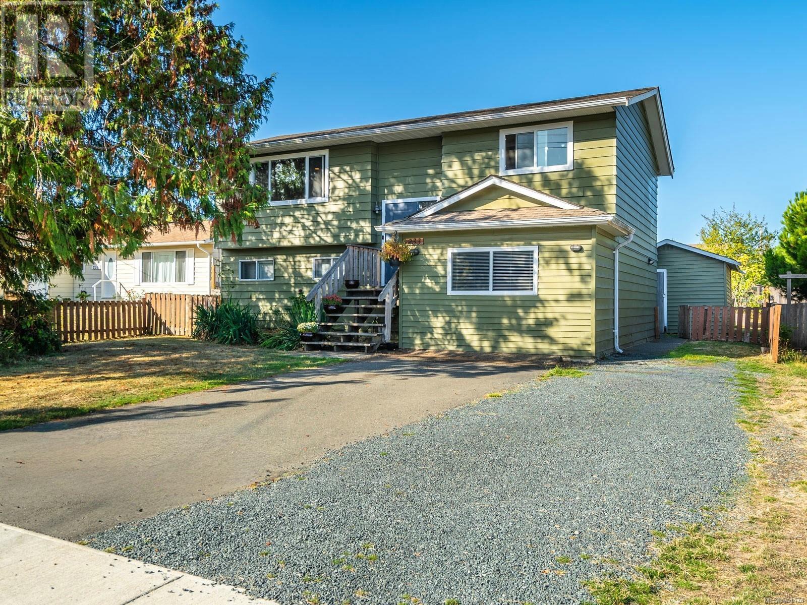 233 Bagshaw St, For Sale in Parksville Zoocasa