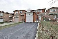 111 Dumfries Ave