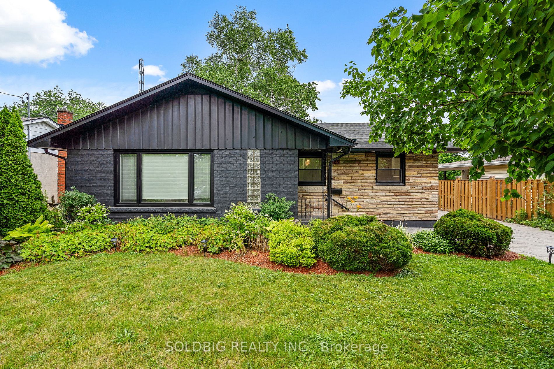 25 Spring Garden Blvd, Terminated in St. Catharines Zoocasa