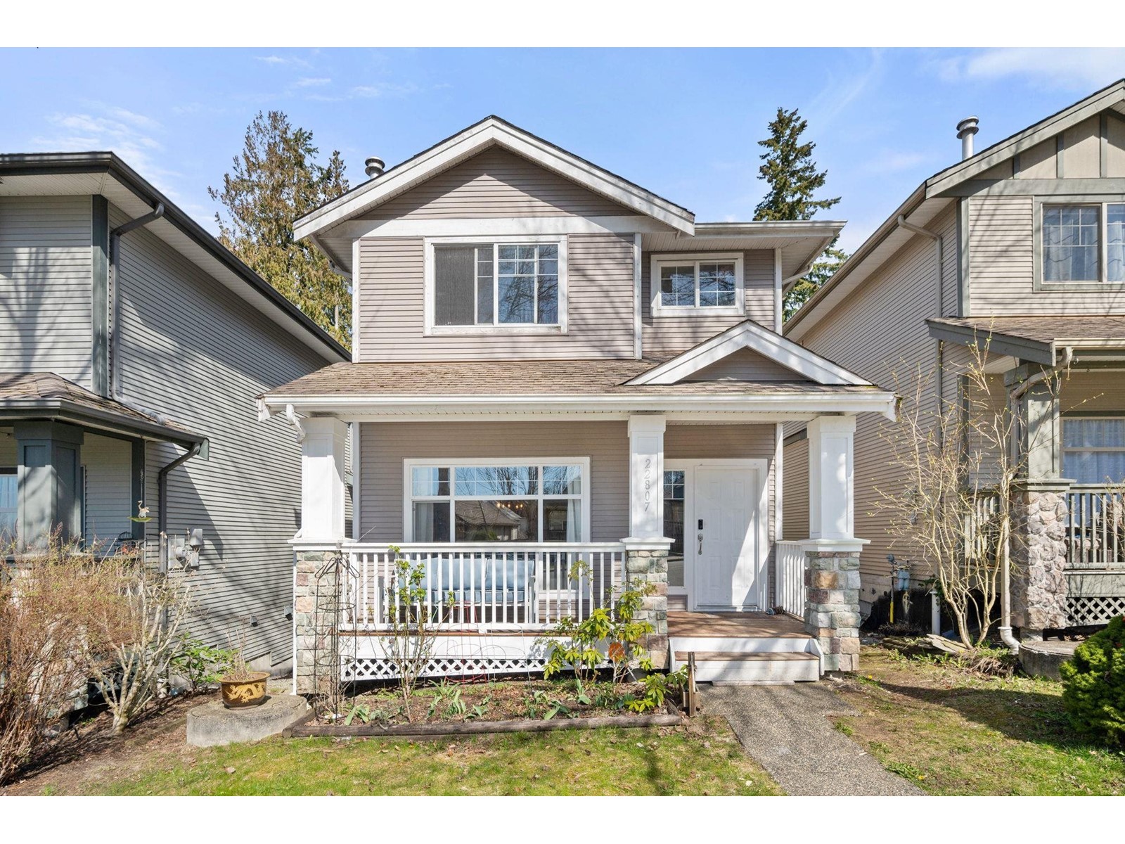 22807 116th Avenue, For Sale in Maple Ridge Zoocasa