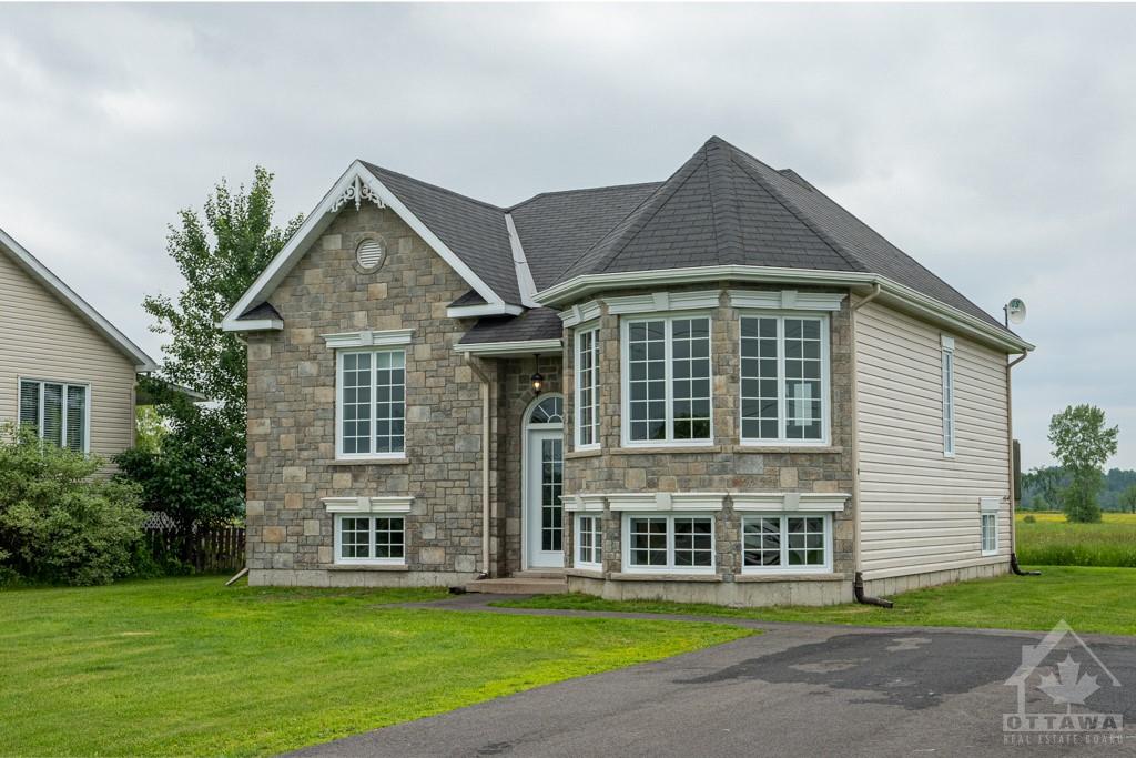 623 County Road 9 Road, Inactive in Alfred and Zoocasa