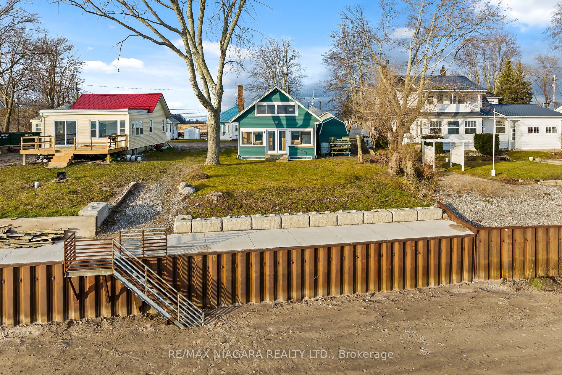 12859 Old Lakeshore Rd W, For Sale in Wainfleet Zoocasa