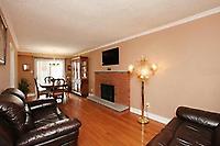 70 Dutch Cres