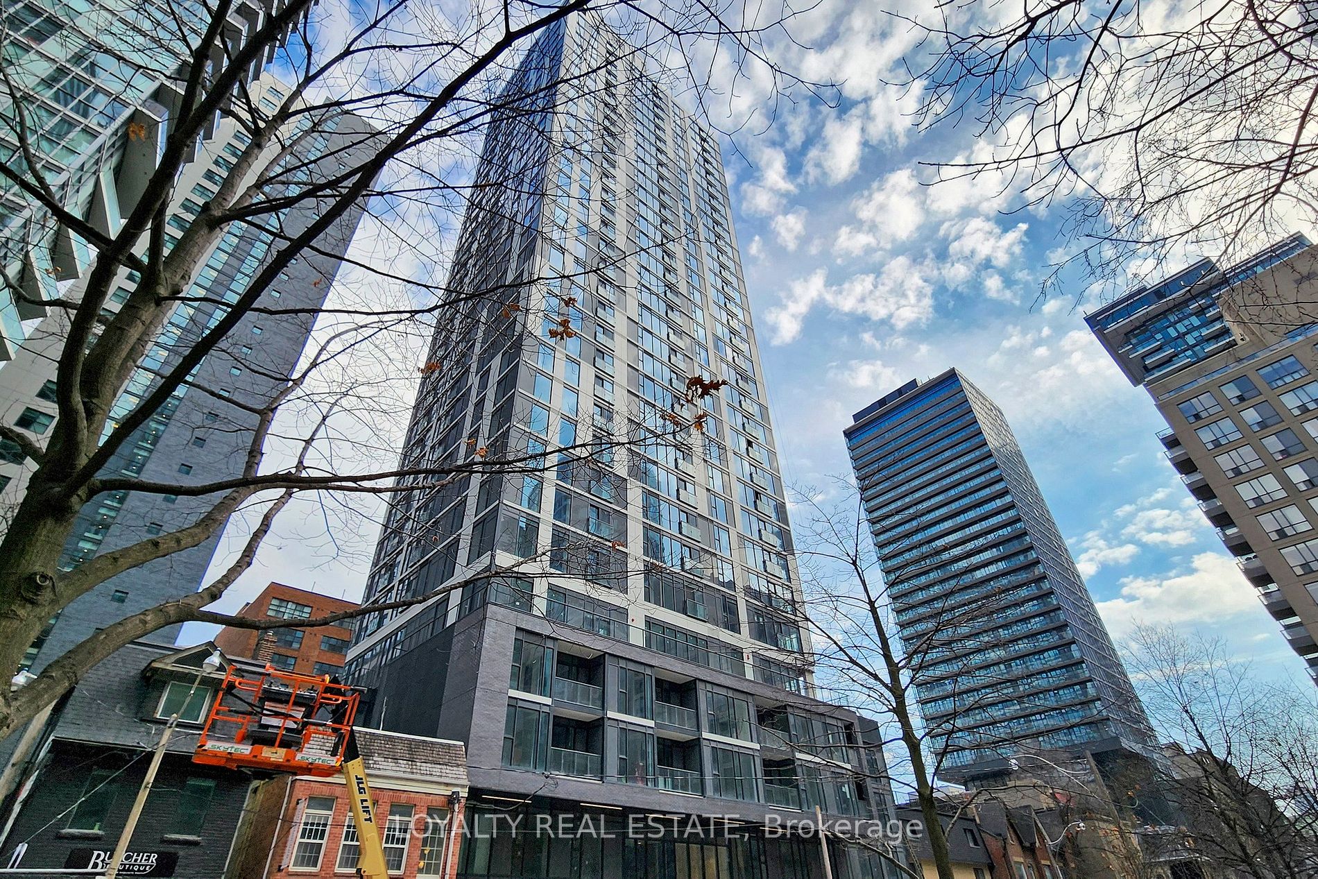 1907 65 Mutual St, For Rent in Toronto Zoocasa