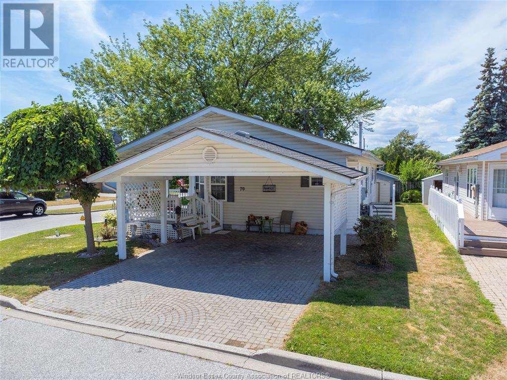 70 Malden Hill, For Sale in Amherstburg Zoocasa