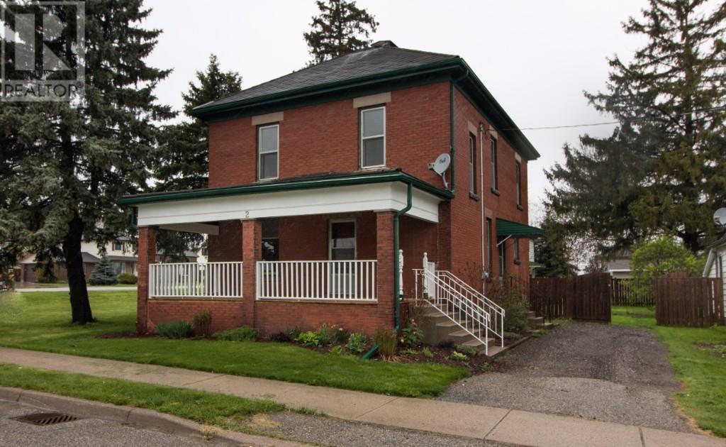 2 Loveys Street East, HICKSON (79109) Zoocasa