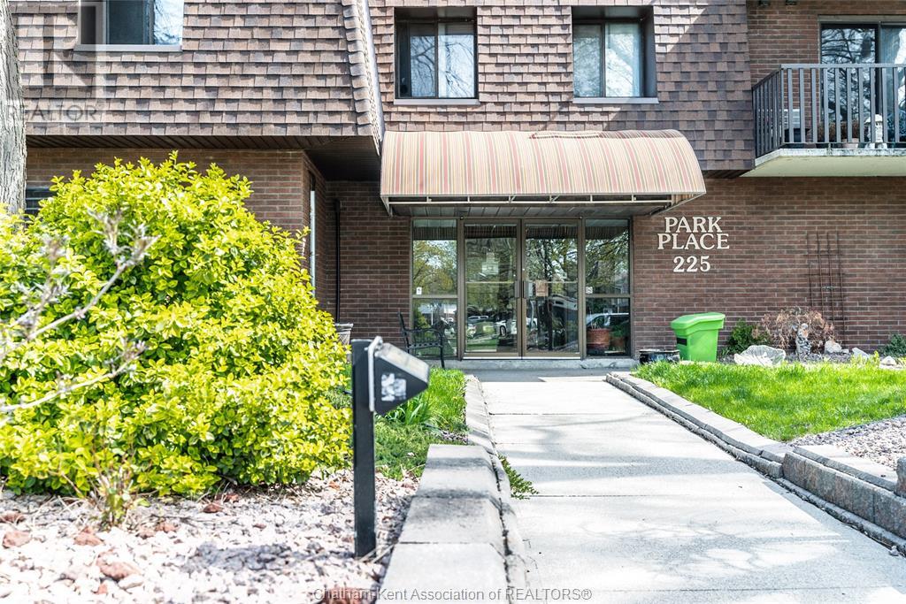 225 Campus Parkway Unit 204, Chatham Kent 249,900 (21004845) Zoocasa