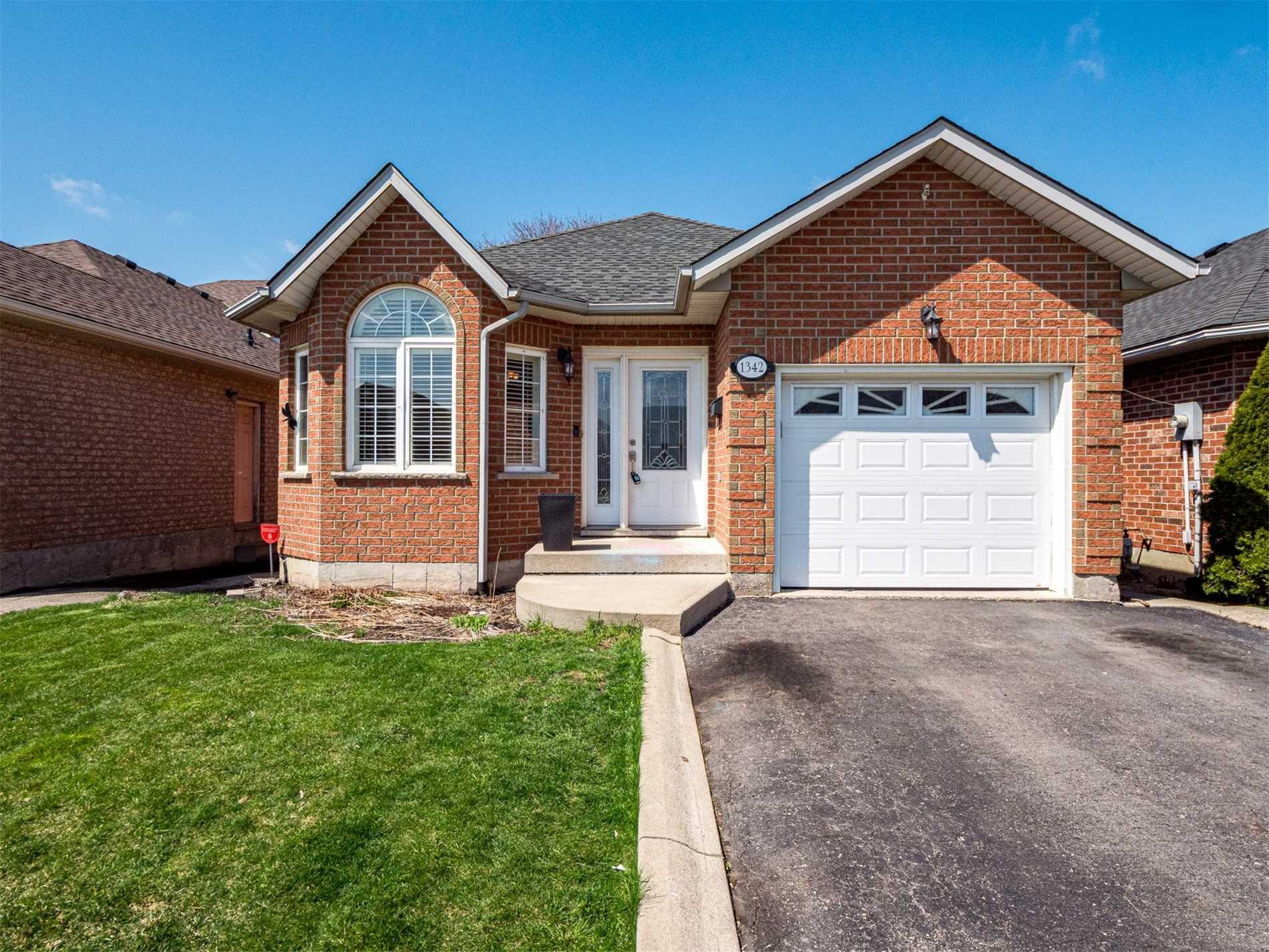 1342 Upper Sherman Ave, Hamilton (X4742565) Zoocasa