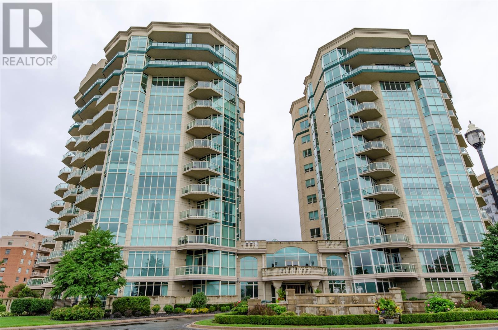 501 5055 Riverside Drive East, Windsor (18006263) Zoocasa