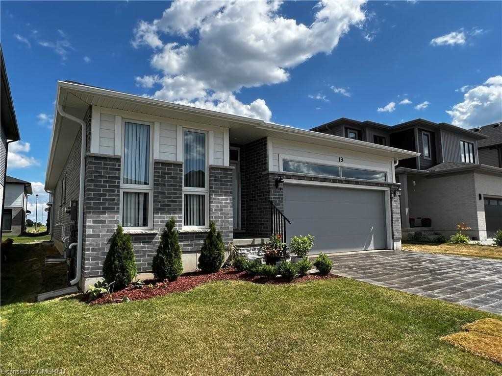19 Sutherland Cres, For Rent in Ingersoll Zoocasa