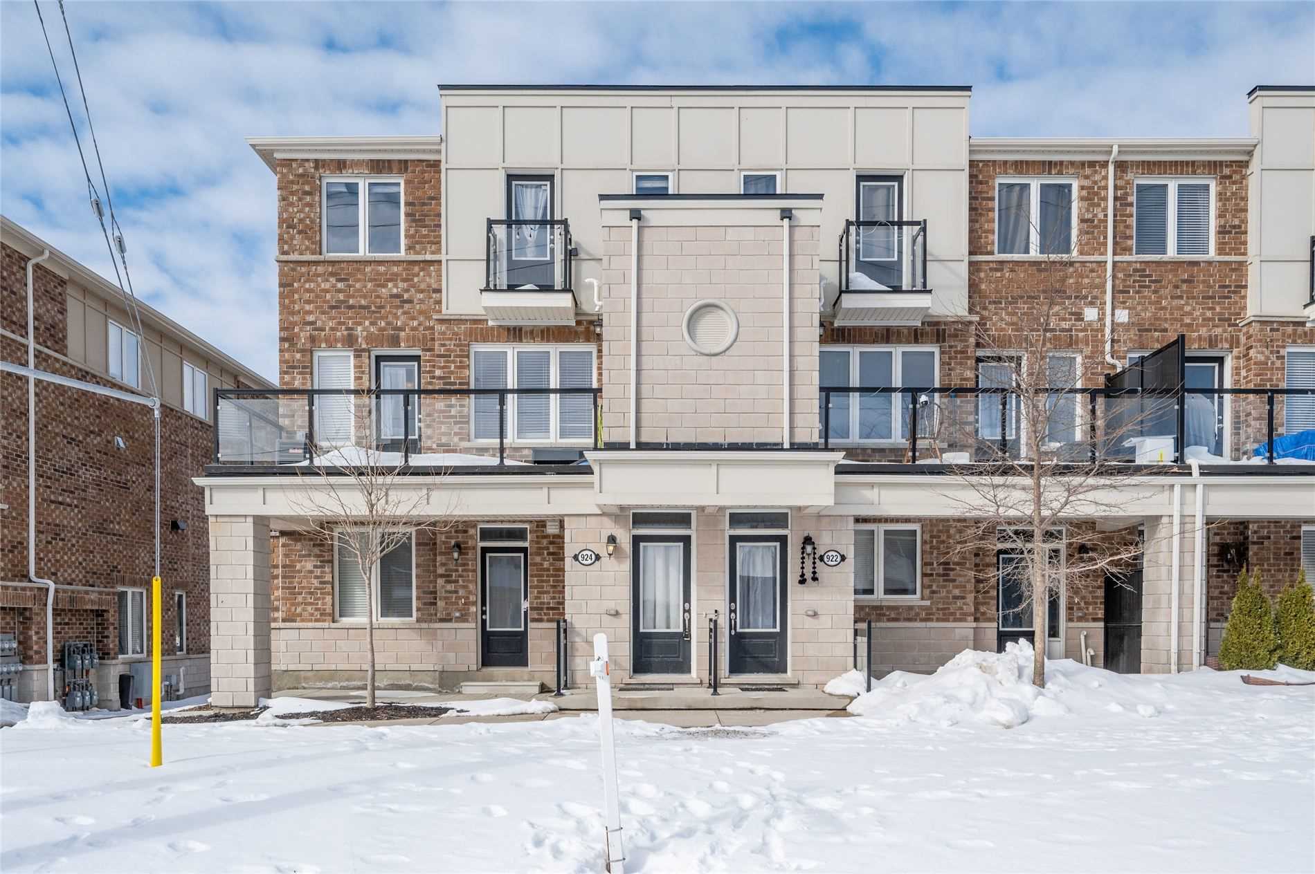 924 Apple Hill Lane, For Sale in Kitchener Zoocasa