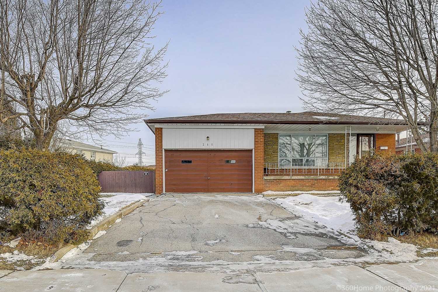 211 Driftwood Ave, Sold in North York Zoocasa