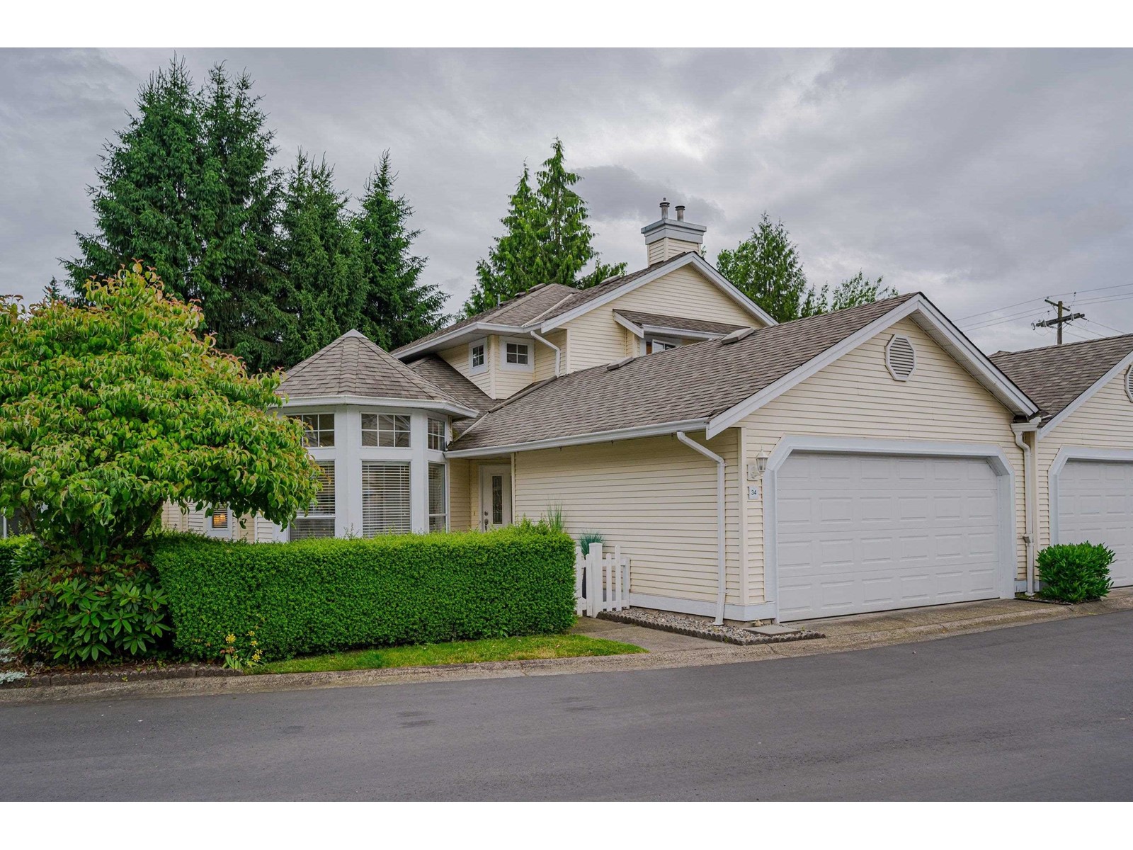 34 9208 208 Street, For Sale in Langley Zoocasa