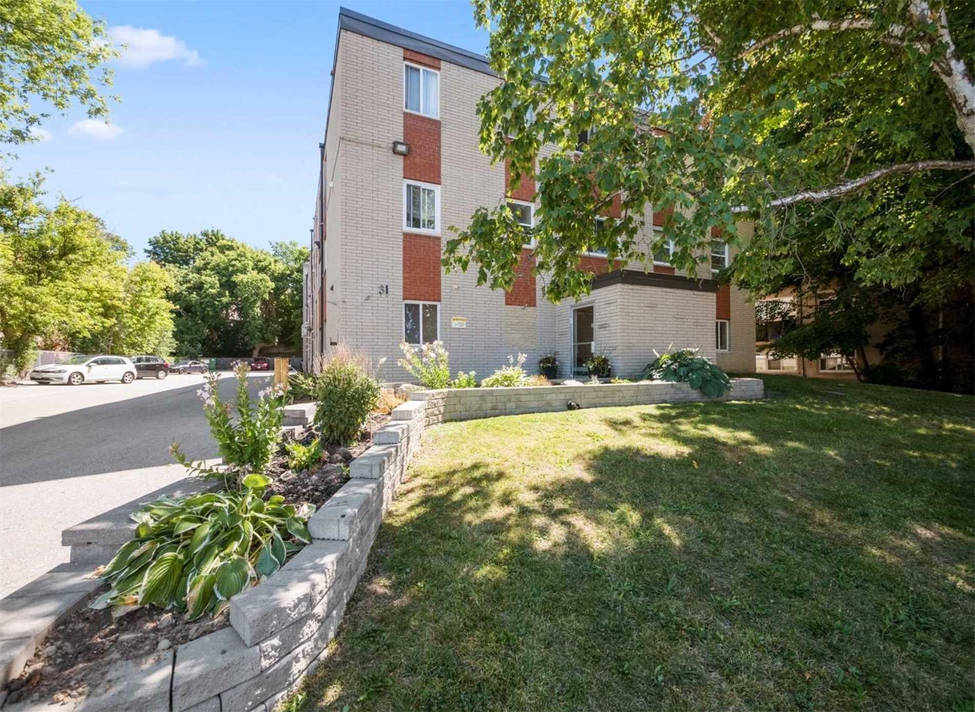 1 31 Huron Heights Dr, For Rent in Newmarket Zoocasa