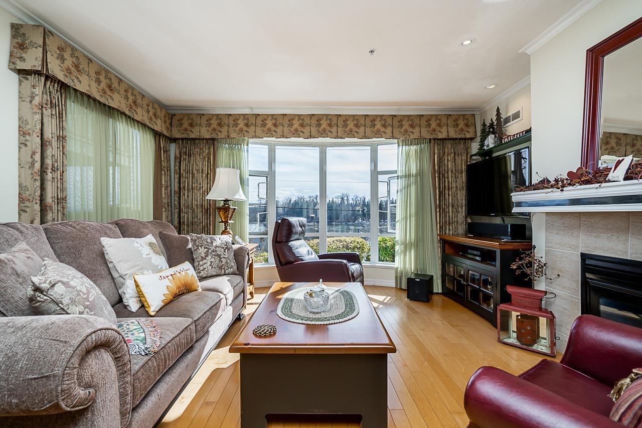 209 22223 River Road, For Sale in Maple Ridge Zoocasa