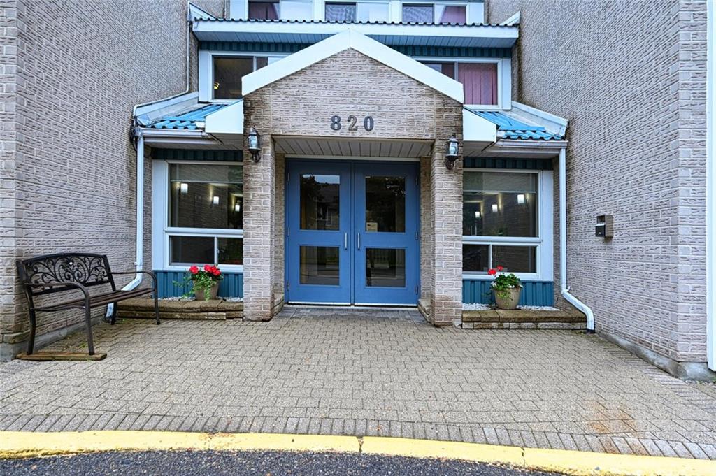 215 820 Laurier Boulevard, Inactive in Brockville Zoocasa
