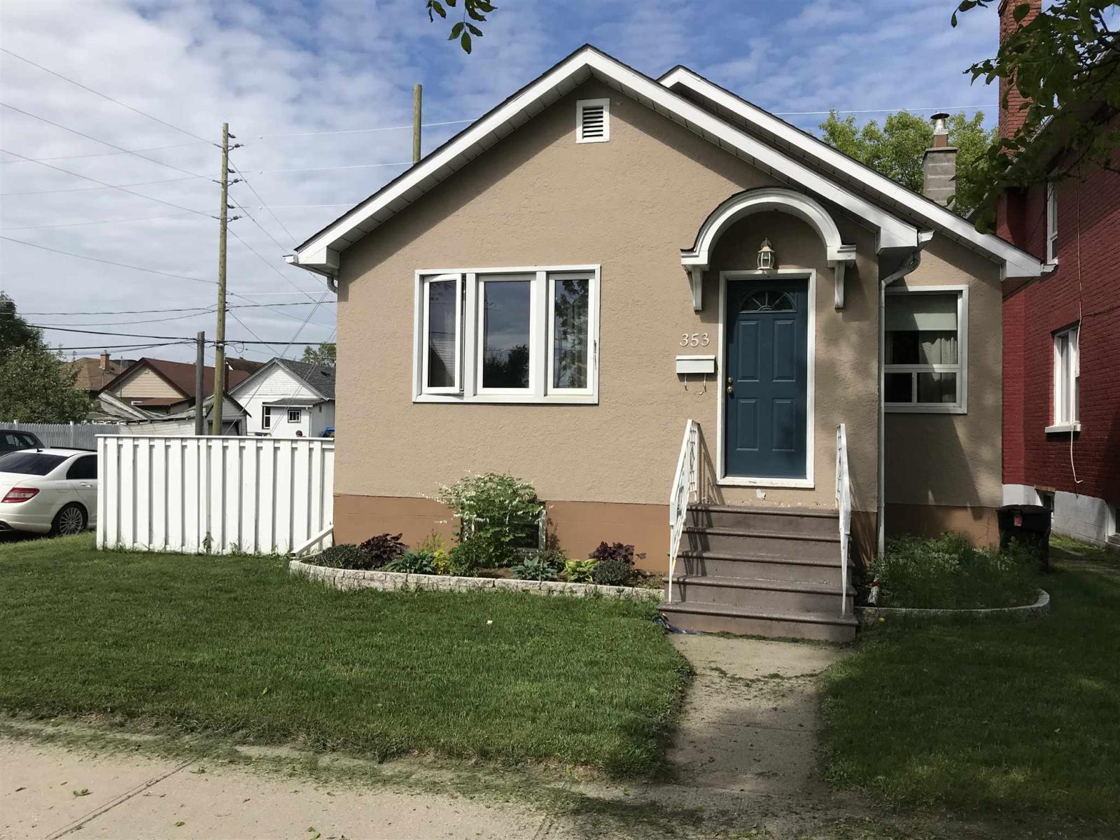 353 Syndicate AVE, Thunder Bay (TB191890) Zoocasa