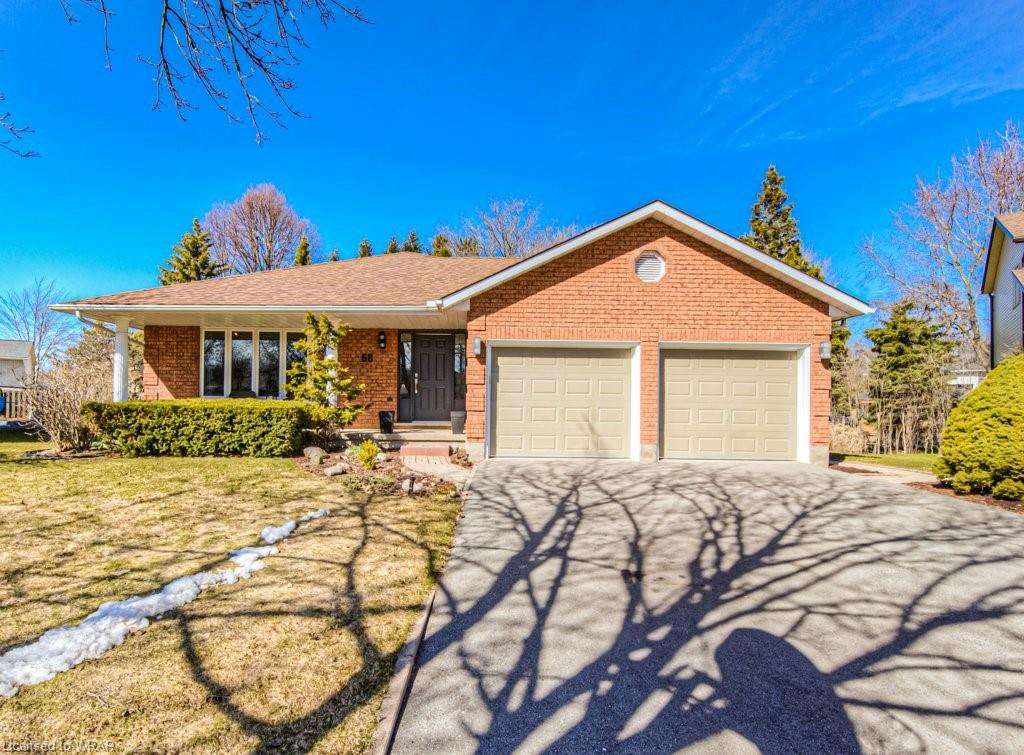 68 Chartwell Court, For Sale in Kitchener Zoocasa