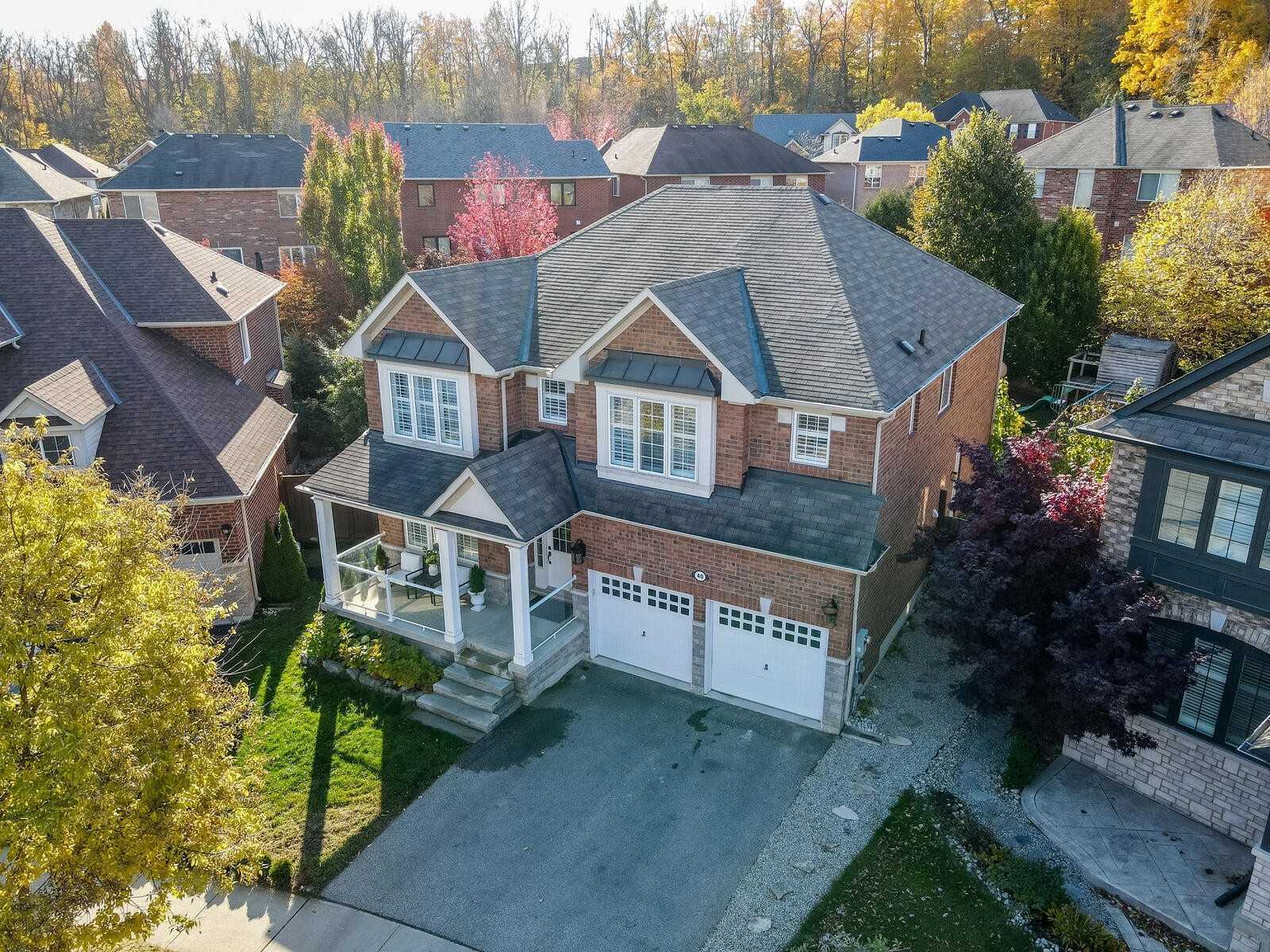 40 Apple Blossom Cres, Suspended in eXp Realty