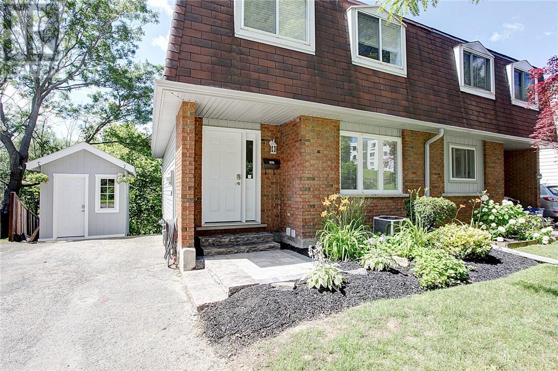 165 Old Carriage Drive, Kitchener (30585302) Zoocasa