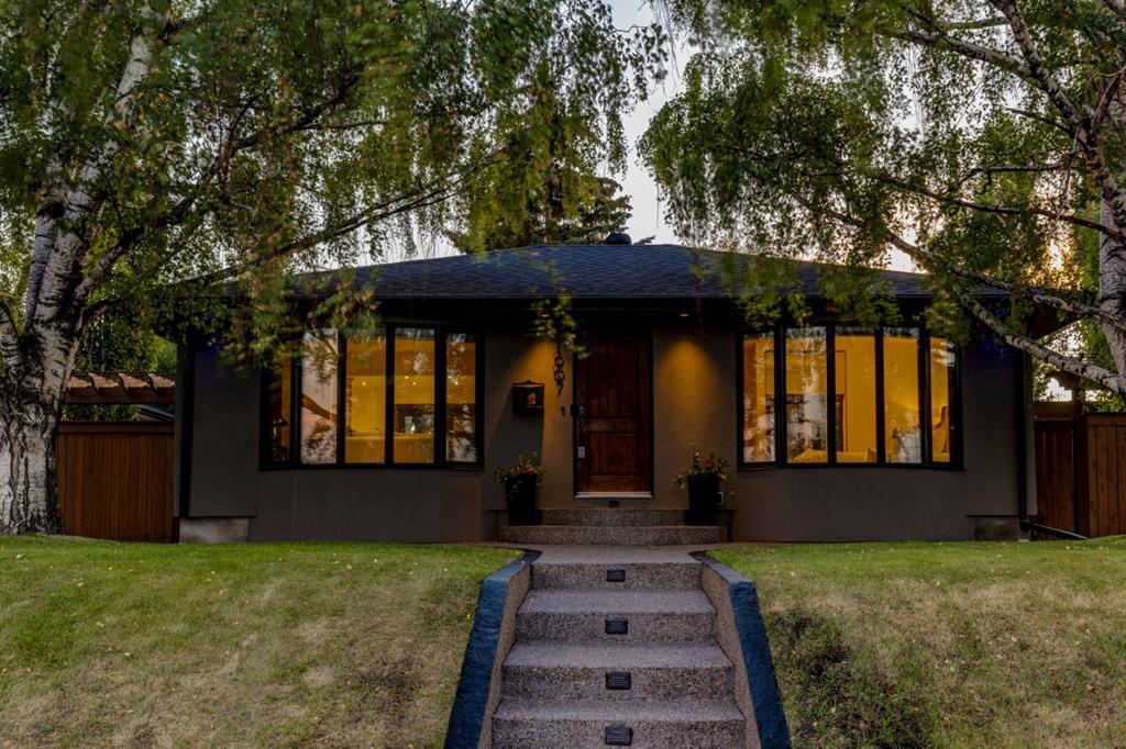 1907 Kelwood Drive Sw, For Sale in Calgary Zoocasa