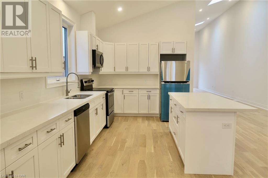 6 Hilda Main Unit Street, For Rent in Welland Zoocasa